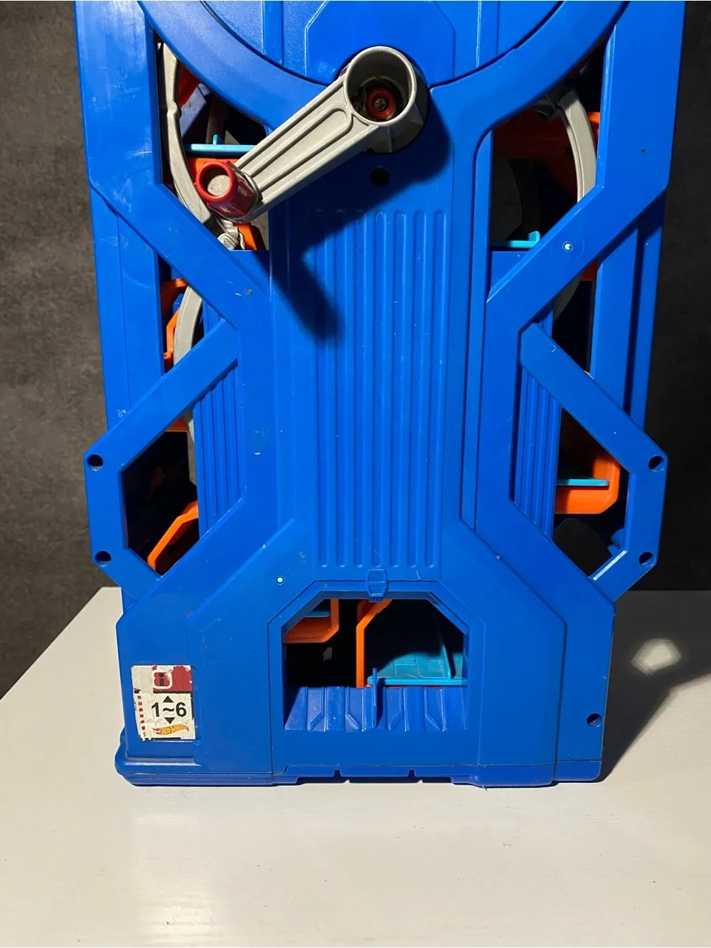 Hot Wheels Mega Garage Car Wheel Storage Tower Playset Crank Lift Blue